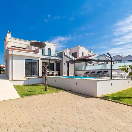 Wonderful Villa In Labinci - Kastelir With Swimming Pool Willa Kaštelir